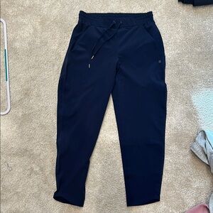 Women’s Navy Jogger windbreaker type material Capri